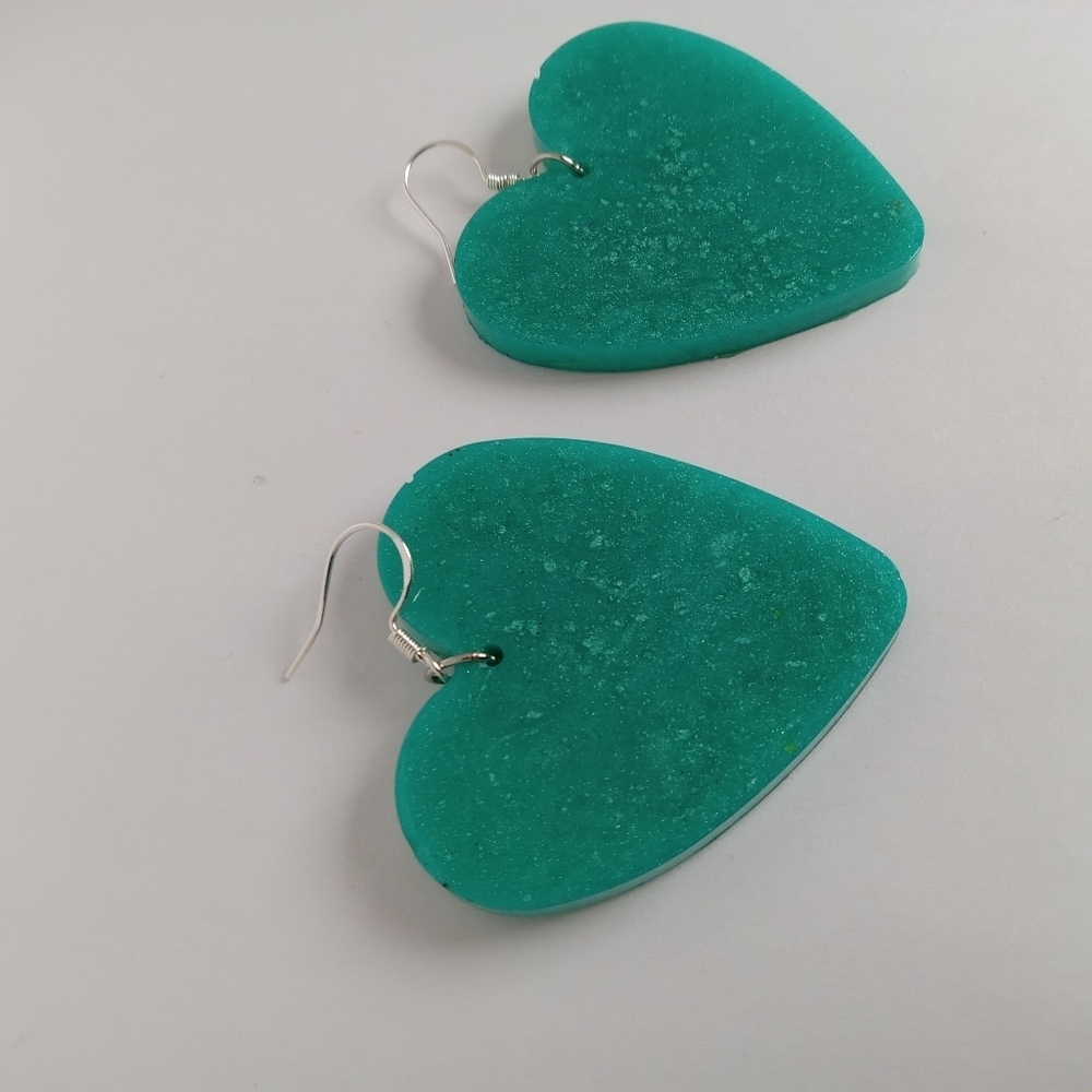 Green Heart-Shaped Earrings - Picture 6 of 7